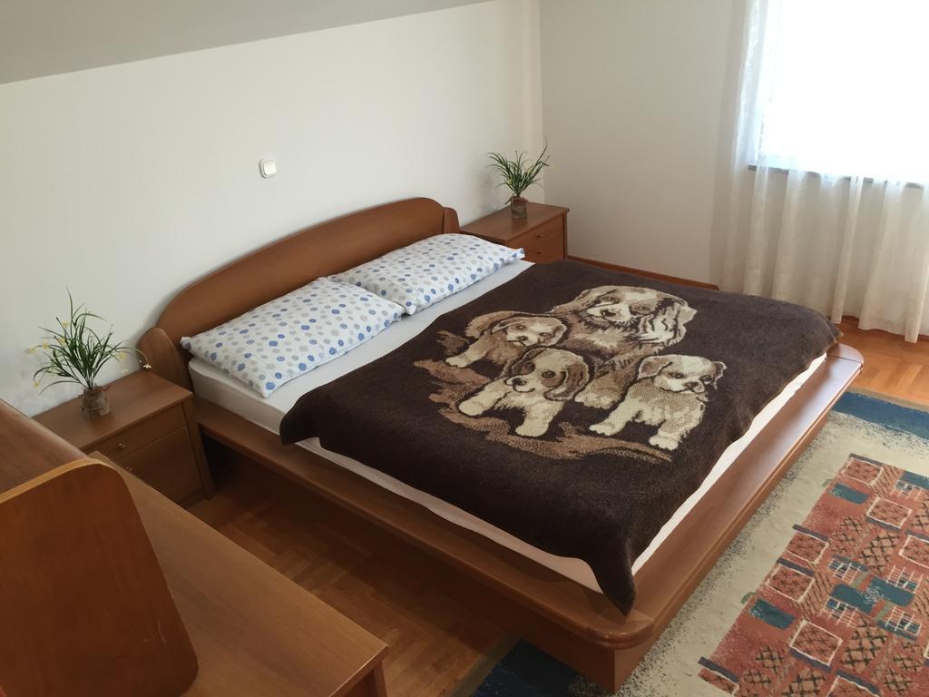 Guest House Seperic Jasztrebarszka Szoba fotó