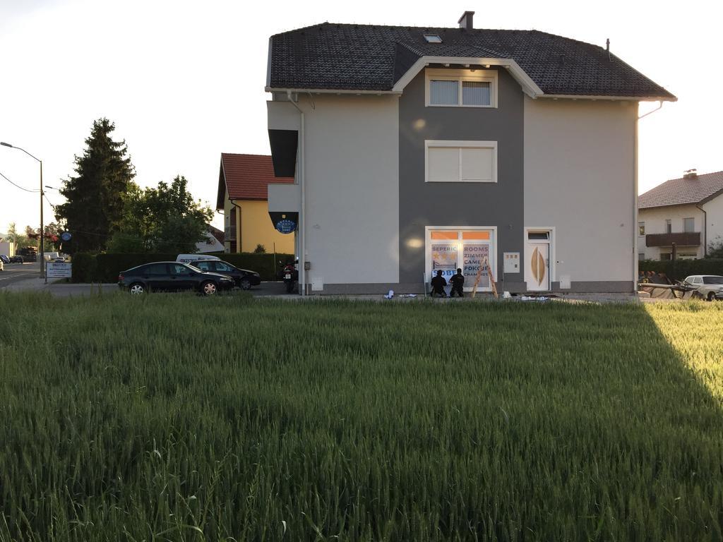 Guest House Seperic Jasztrebarszka Kültér fotó