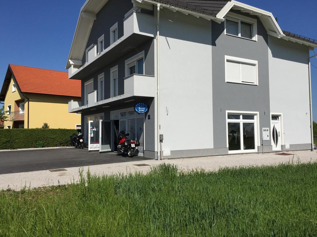 Guest House Seperic Jasztrebarszka Szoba fotó